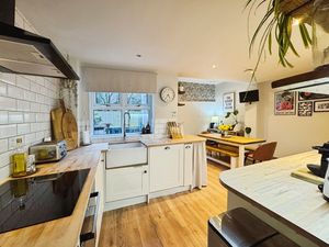 Photo 7- click for photo gallery